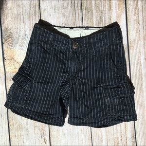 Gap boys pin stripe cargo shorts sz12-18mo